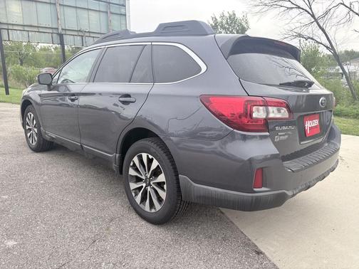 Carbide Gray Metallic 2015 Subaru Outback 2.5i Limited