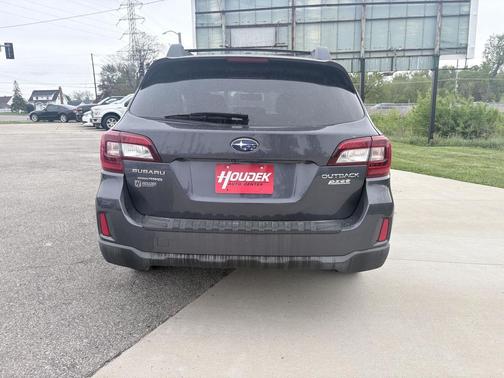 Carbide Gray Metallic 2015 Subaru Outback 2.5i Limited