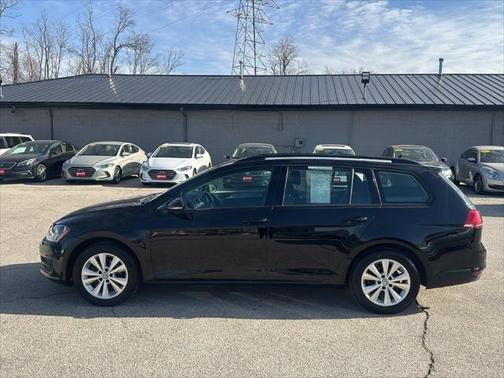 2017 Volkswagen Golf SportWagen TSI S