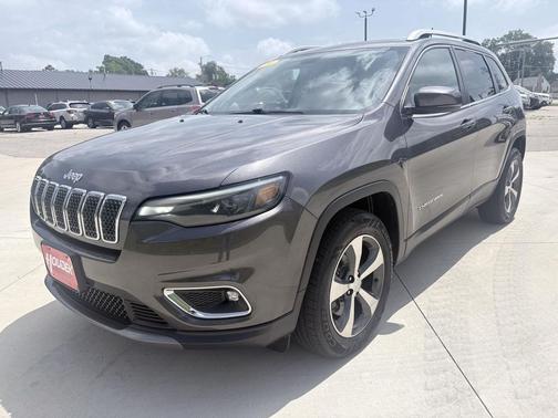 Granite Crystal Metallic Clearcoat 2019 Jeep Cherokee Limited