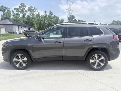 Granite Crystal Metallic Clearcoat 2019 Jeep Cherokee Limited