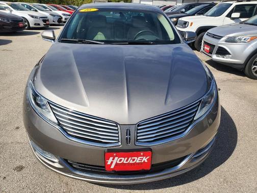 2016 Lincoln MKZ Hybrid Base