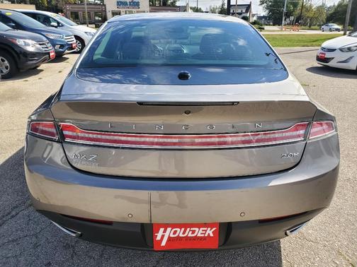 2016 Lincoln MKZ Hybrid Base