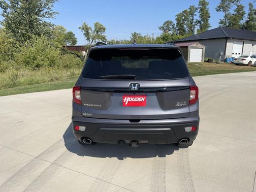 2019 Honda Passport Elite