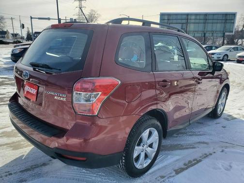 2015 Subaru Forester 2.5i