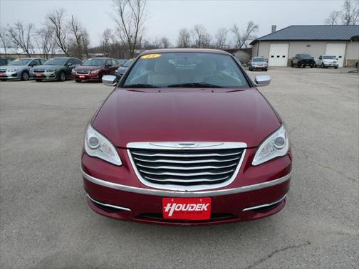 2013 Chrysler 200 Touring
