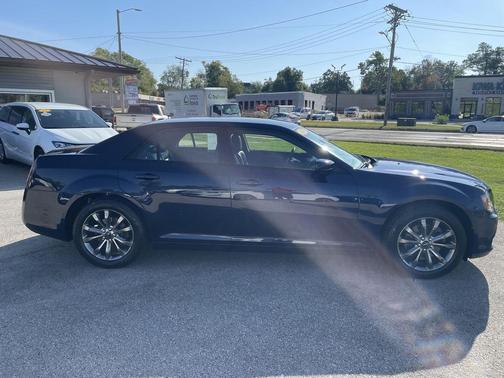 2014 Chrysler 300 S