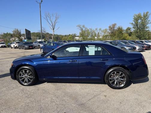 2014 Chrysler 300 S