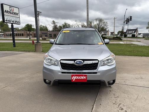 Ice Silver Metallic 2015 Subaru Forester 2.5i Touring