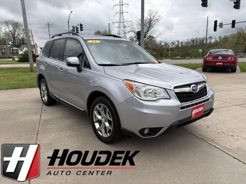 Ice Silver Metallic 2015 Subaru Forester 2.5i Touring