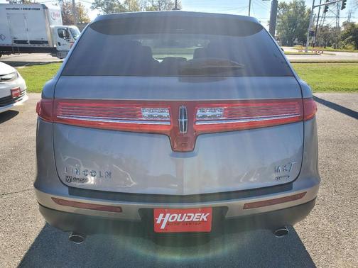 2016 Lincoln MKT EcoBoost