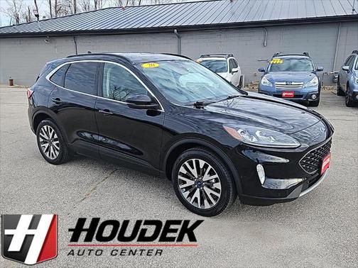 2020 Ford Escape Titanium
