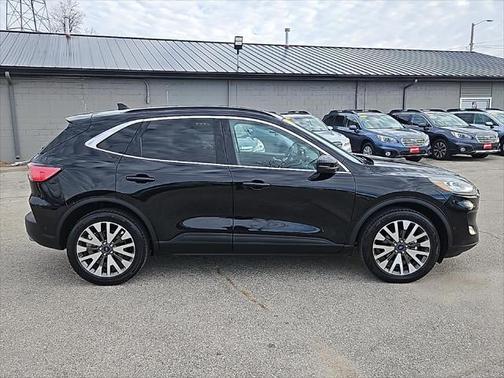 2020 Ford Escape Titanium