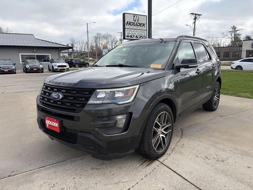 Magnetic Metallic 2016 Ford Explorer Sport