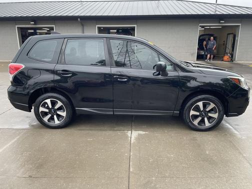 2017 Subaru Forester 2.5i