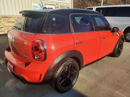 2012 MINI Cooper S Countryman Base