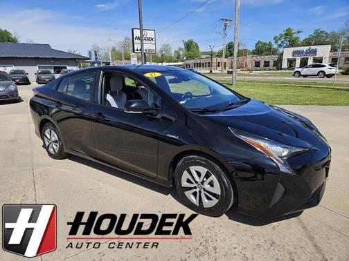 Midnight Black Metallic 2017 Toyota Prius Two