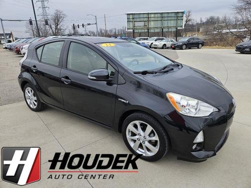 2014 Toyota Prius c Four