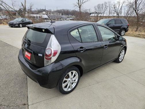 2014 Toyota Prius c Four