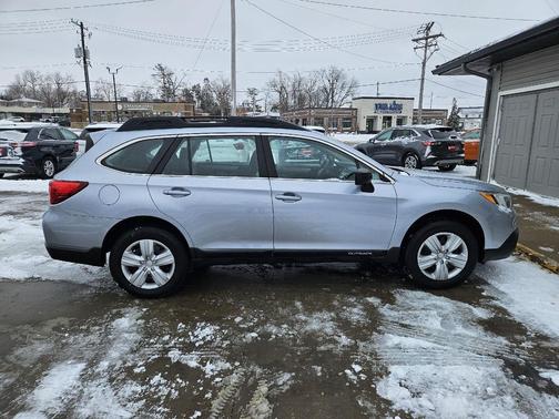 2016 Subaru Outback 2.5i