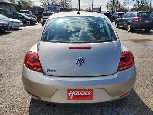 2012 Volkswagen Beetle 2.5L