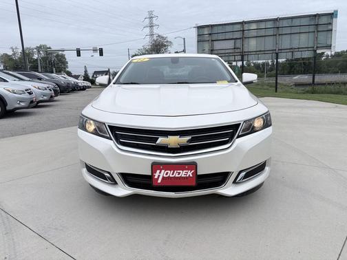 White Diamond Tricoat 2014 Chevrolet Impala 1LT
