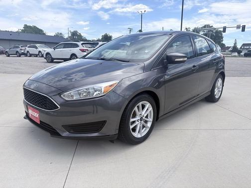 Magnetic 2015 Ford Focus SE