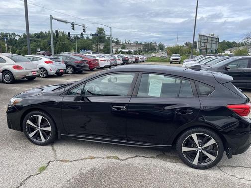 2017 Subaru Impreza 2.0i Sport