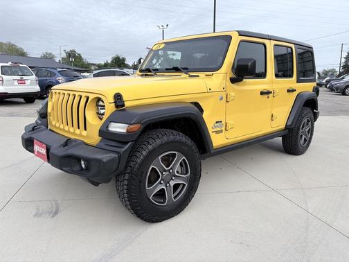 Hellayella Clearcoat 2018 Jeep Wrangler Unlimited Sport