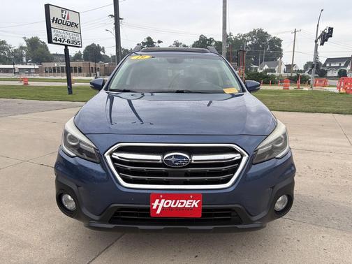 Abyss Blue Pearl 2019 Subaru Outback 2.5i Limited