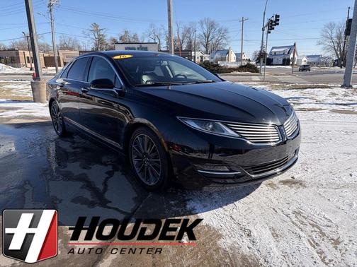 2016 Lincoln MKZ Base
