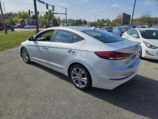 2017 Hyundai ELANTRA Limited