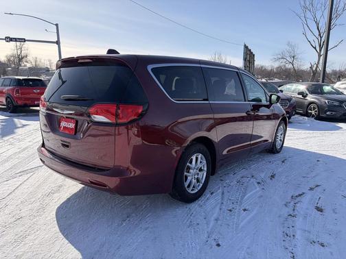 2017 Chrysler Pacifica LX