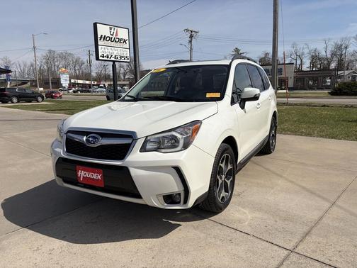 Crystal White Pearl 2016 Subaru Forester 2.0XT Touring