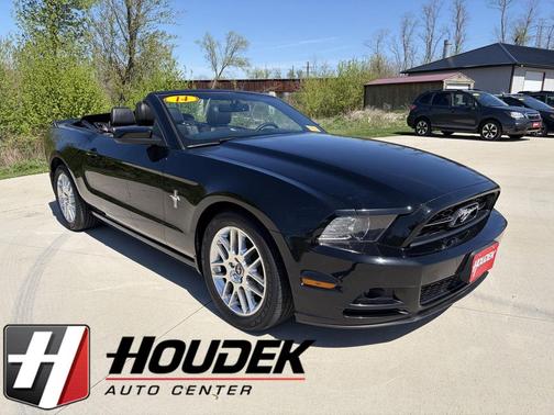 Black 2014 Ford Mustang V6 Premium