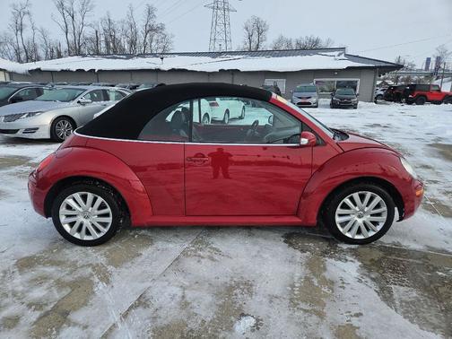 2009 Volkswagen New Beetle S