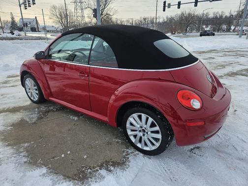 2009 Volkswagen New Beetle S