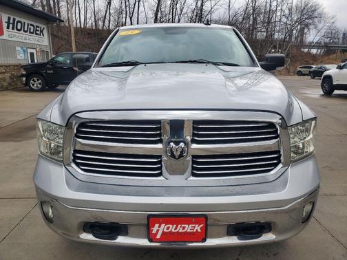 Bright Silver Metallic Clearcoat 2015 RAM 1500 Big Horn