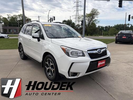 Crystal White Pearl 2016 Subaru Forester 2.0XT Touring