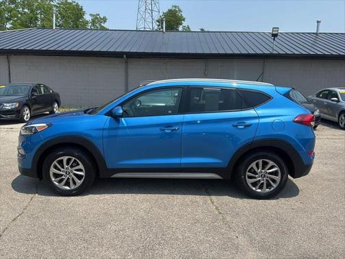 2017 Hyundai TUCSON SE