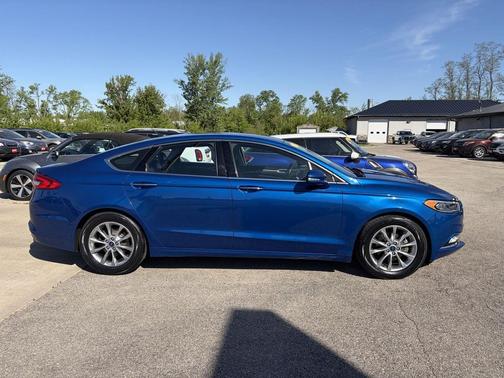 Lightning Blue 2017 Ford Fusion SE