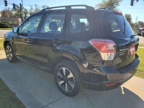 2017 Subaru Forester 2.5i