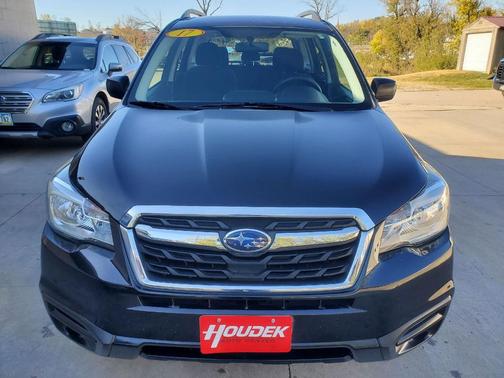 2017 Subaru Forester 2.5i