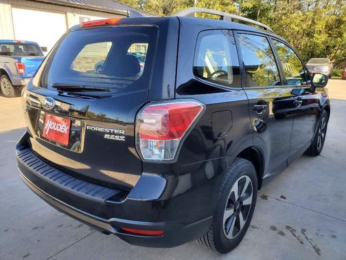 2017 Subaru Forester 2.5i