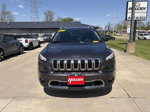 Granite Crystal Metallic Clearcoat 2017 Jeep Cherokee Limited