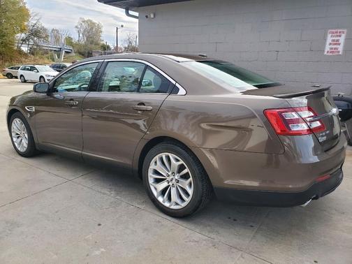 2015 Ford Taurus Limited