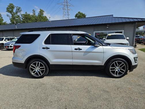 2017 Ford Explorer sport