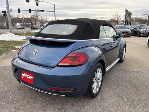 2019 Volkswagen Beetle 2.0T SE