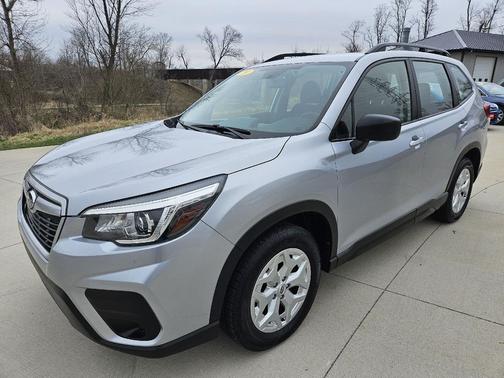 Ice Silver Metallic 2019 Subaru Forester Base