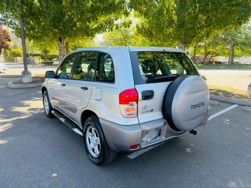 Silver 2003 Toyota RAV4 Base